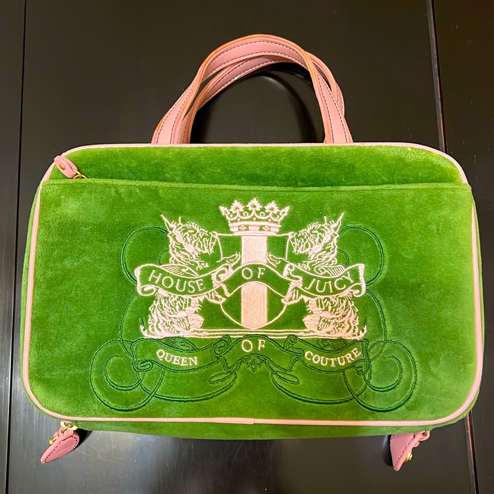 Juicy Couture vintage makeup bag/vanity case, in a pretty & green/pink color